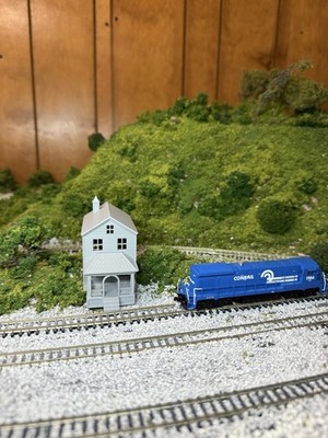 Two Story House - N Scale 1:160 - | Preassembled - Built Up Building