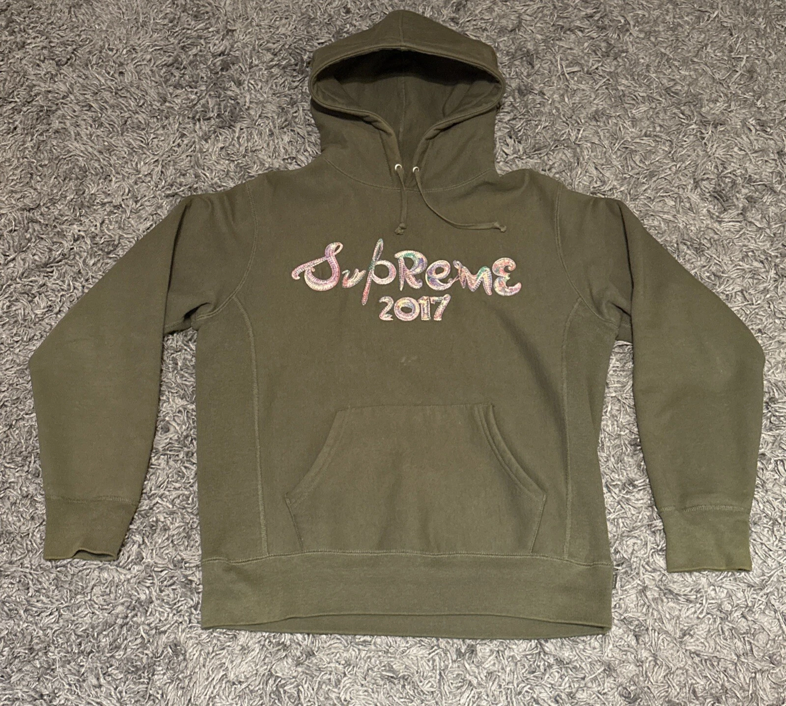 Supreme Hoodie Box Logo Brosse Brodé Script FW 2017 Medium Vert Olive