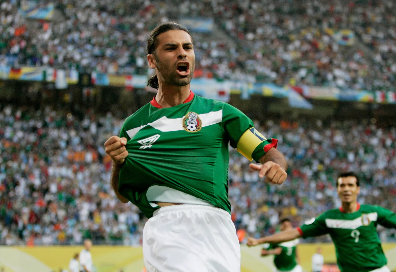 Mexico National Team Home - World Cup 2006 - R. Marquez # 4 - MEDIUM (USA-Small)
