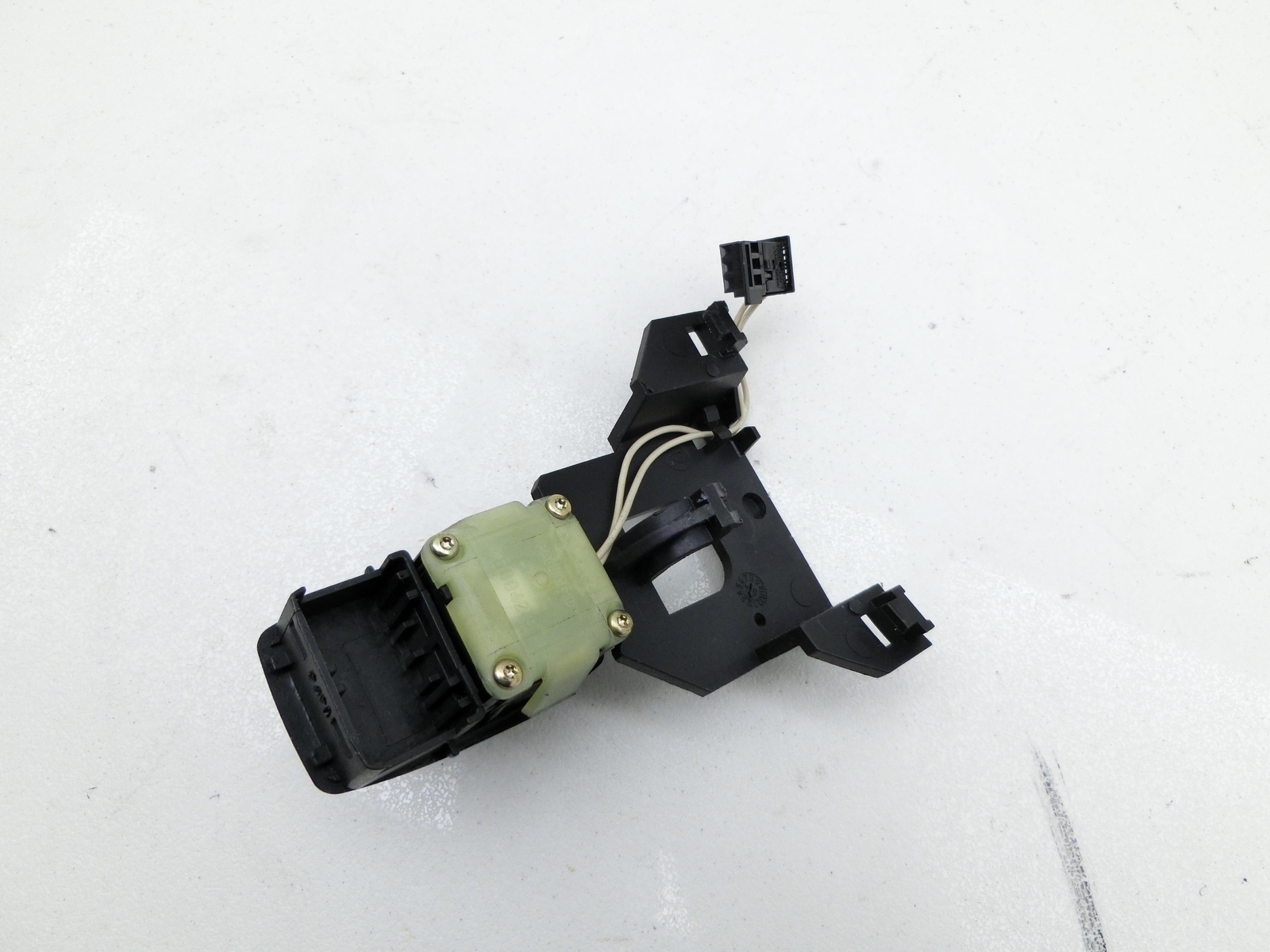 BMW 5 E60 E61 2004 Steering height control switch 69477869 EUO74  