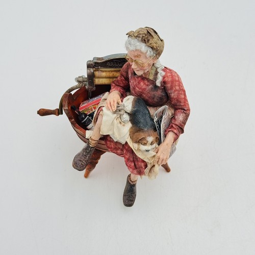 Artisan MARCIA BACKSTROM Laundry Lady W/ Dog Doll 2002 Dollhouse Miniature RARE - Picture 4 of 14