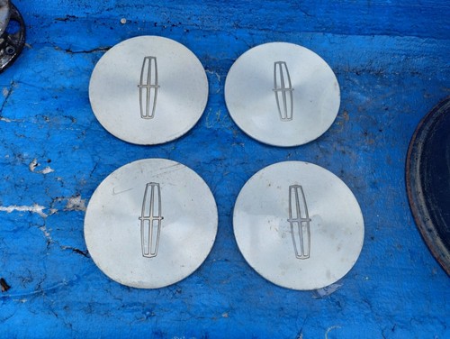 Set Of 4 OEM Lincoln Mark VIII Center Caps – Silver, Fits 1996-1998 Models, Part F5LC-1A096-AB