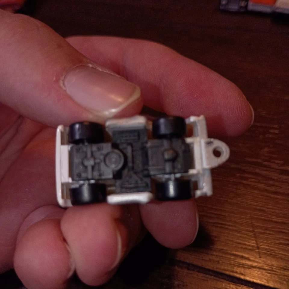 Micro Machines vintage anos 70 Chevy van ambulância branca - Imagem 2 de 2