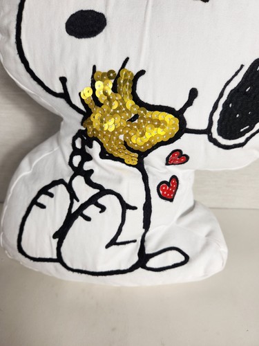 Pottery Barn PEANUTS Snoopy Hugging Woodstock Love Pillow 2015 White 12"× 10" #A - Picture 3 of 10