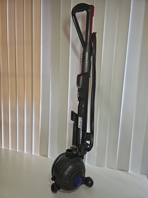 Dyson DC40 Multi Floor Upright Vacuum Cleaner For Parts Repair Working Motor