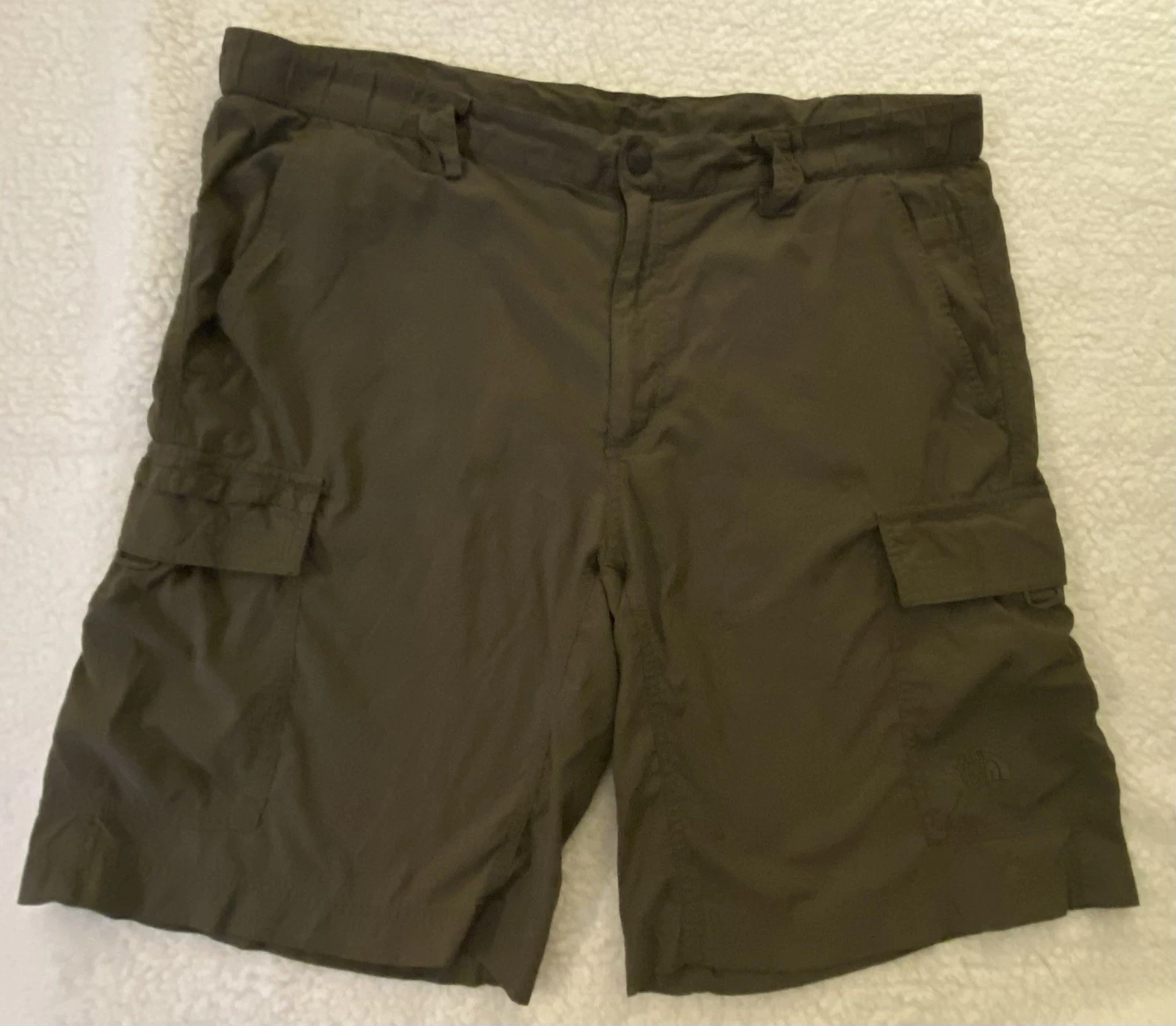 The North Face Shorts Men’s Large Green Nylon Cargo Hiking Stow Pocket Outdoor