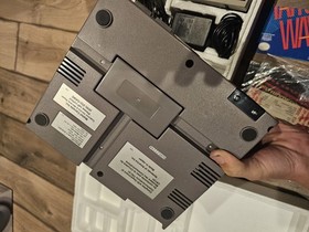 Nintendo NES Action Set w/ Box Zapper 2 Controllers + Mario Duck Hunt CIB