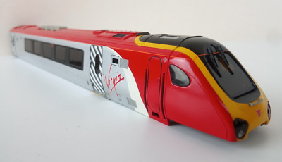 Bachmann Spur O Class 221 Super Voyager DEMU Driving Car Body Virgin 60480 #2