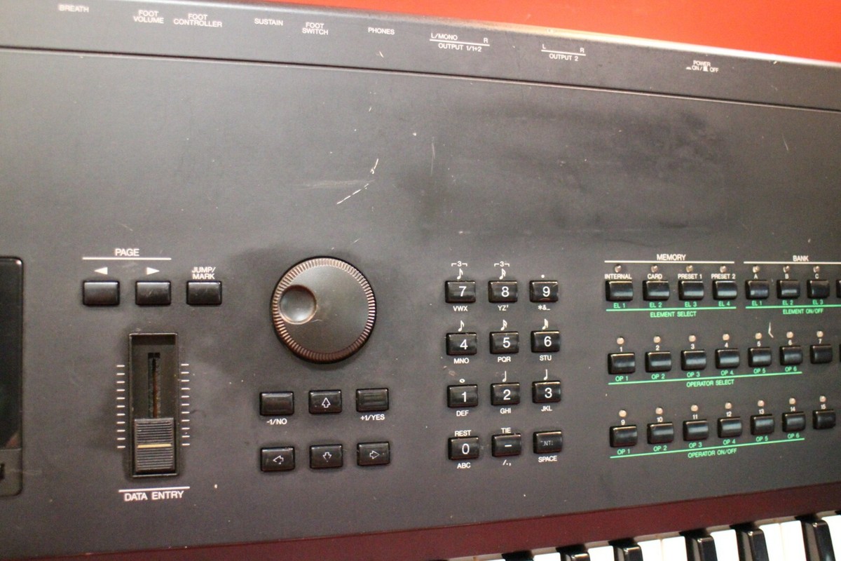 USED YAMAHA SY77 Vintage Synthesizer Keyboard SY 77 U1013 211104