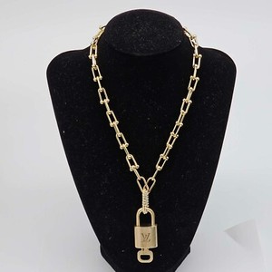Authentic Authentic Louis Vuitton Lock & Key w/ Unbranded Gold Plated Gold Chain Necklace#