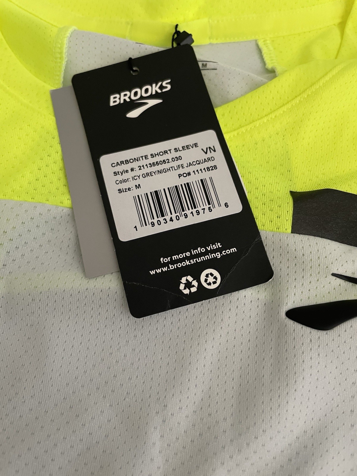 Brooks Mens Carbonite Shirt Medium New High Vis Low Light Reflective Quick Dry thumbnail 2