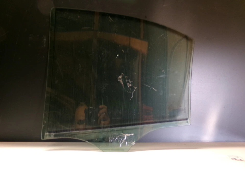 Rear Right Door Window Glass 43R-001582 01-07 Mercedes Benz W203 C230 C240 C320 - Image 4 of 4