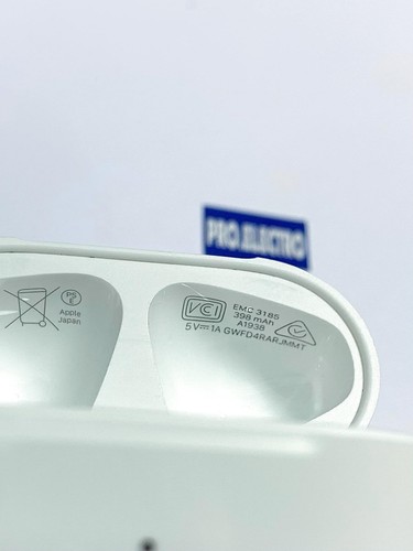 Original:Battery boitier APPLE Airpods 2ème A1938 EMC 3185 - Parfait état - Photo 7 sur 10