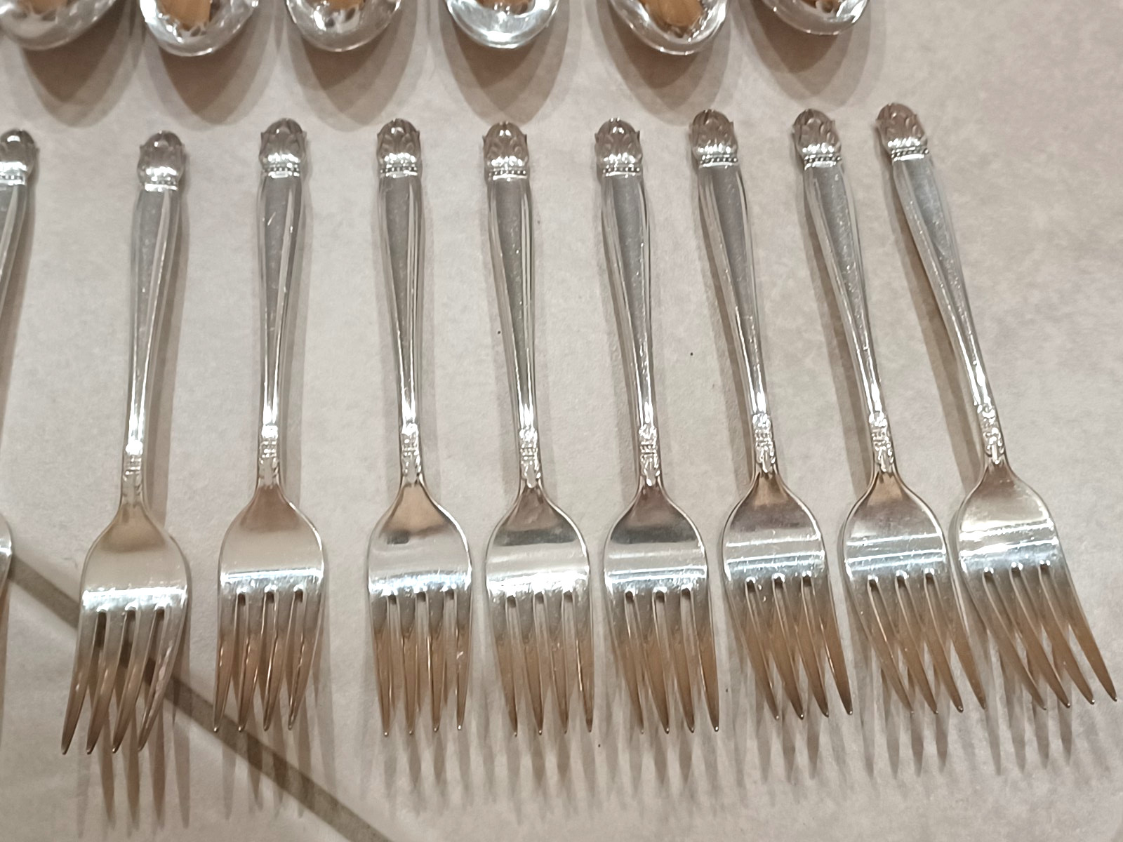 Holmes & Edwards 1938 Danish Princess Silverplate Flatware Service for 8