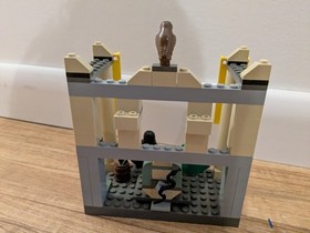 LEGO Harry Potter: The Dueling Club (4733) 100% Complete w/Minifigures