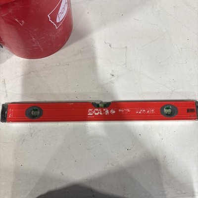 SOLA LSB24 Big Red Aluminum Box Beam Level with 3 Vials, 24-Inch Great Shape