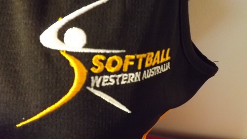 WESTERN FLAMES SOFTBALL WA OFFICIAL NO 32 TANK TOP LIKE NEW WITH TAG SIZE 12 - Picture 4 of 5
