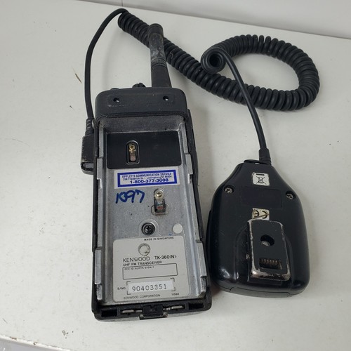 Lot of 5 Kenwood TK360 UHF Radios with Chargers 11 Batteries Mics Parts Repair - Picture 5 of 22