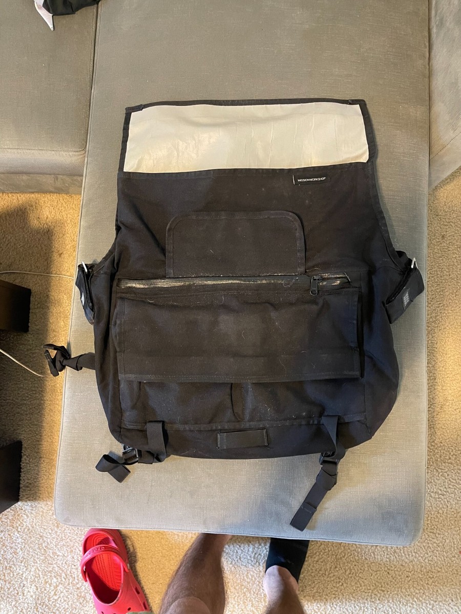 Mission Workshop Waterproof 27L messenger bag black EUC | eBay Mission Workshop Waterproof 27L messenger bag black EUC | eBay