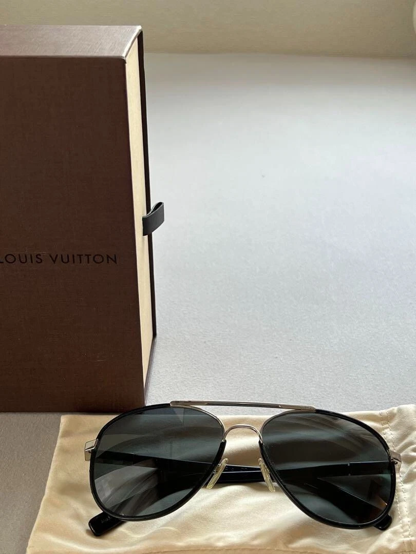 Louis Vuitton silver LV Pilot Sunglasses