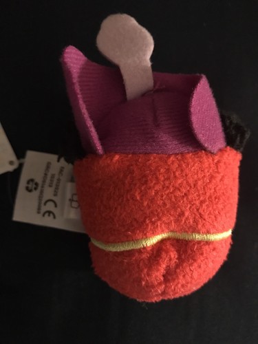 Tsum Tsum Captain Hook Mini Plush Authentic Disney US Peter Pan Pirate - Picture 2 of 3