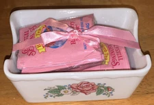 Hallmark Quiet Moments Celestial Seasonings Tea Caddy W/Raspberry Zinger Tea NEW