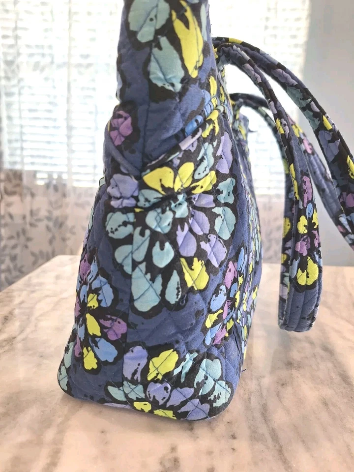 Vera Bradley Acolchado Azul/Púrpura/Verde Lima Floral Multi Bolsillo Belleza Foto 4 de 4