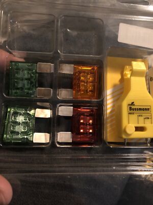 2-30A Maxi-ATC, 1-40A Maxi-ATC, 1-50A Maxi ATC FUSES    4 Total/ With 2 Testers