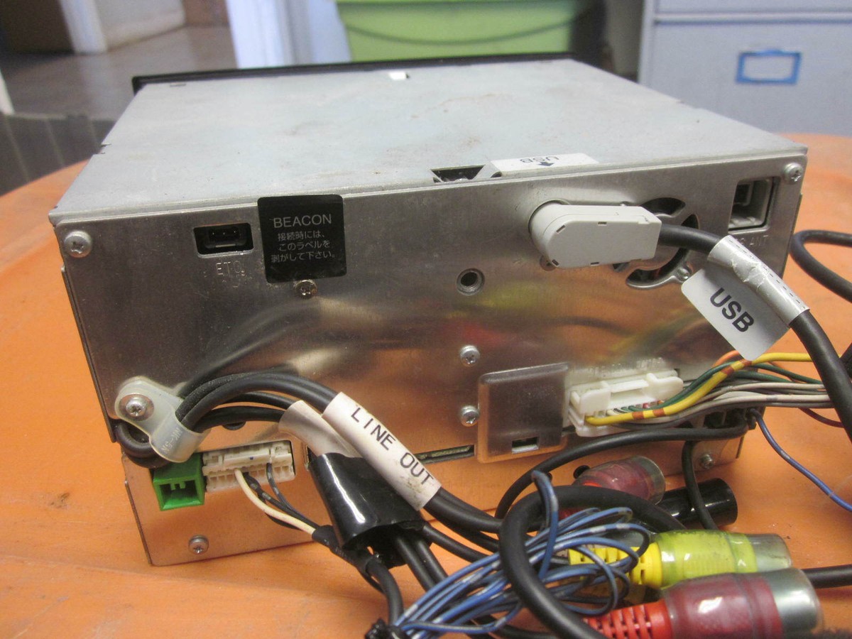 Sanyo JDM CD DVD AM FM TV HDD GPS Navigation Unit Radio NVA-HD3560