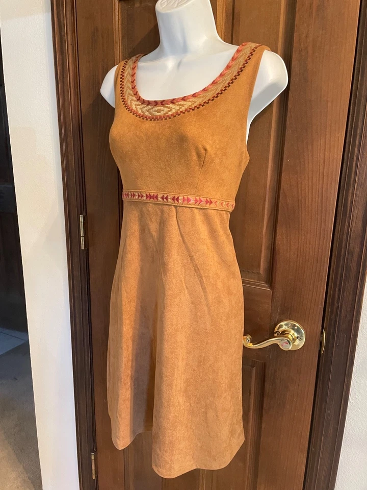 DISFRAZ TRIBAL NATIVO AMERICANO HALLOWEEN Grande 10 Vestido de Gamuza Azteca Stetson Usado en Excelente Condición Foto 3 de 4