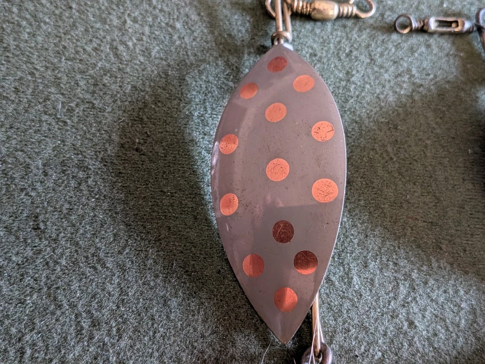 Pair of Rare Pflueger "MUSKILL" Bucktail Musky Spinners -Size 12 & 9 - Natural - Image 4 of 4