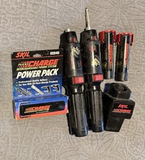 Skil Twist Xtra Wkrętak akumulatorowy, ładowarka i zestaw elastycznego ładowania