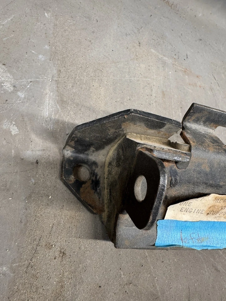 Новое из старых запасов 1964-1974 Pontiac GTO Firebird Grand Prix крепление двигателя Bonneville V8 - Изображение 2 из 4