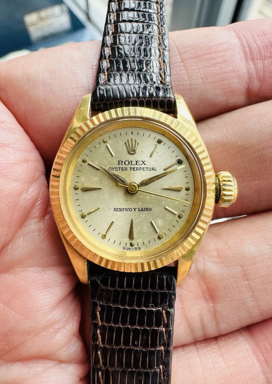 Rolex — Rolex Oyster Perpetual Vintage Serpico y Laino Ref 6619 18K Gold Watch