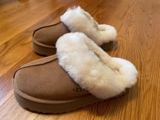 Brand-new UGG Disquette slippers
