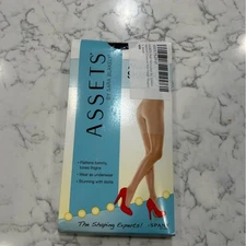 New Assets by Spanx Red Hot Medium Control Mid Thigh Shaper Shorts Black Size 4