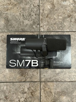 Shure SM7B Cardioid Dynamic Vocal Microphone w/ Original Box Excellent Condition