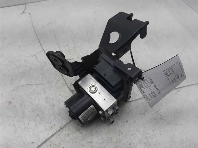 Pieza freno antibloqueo Opt J67 12-15 Chevrolet Cruze 13384018 Foto 2 de 4