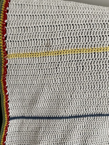 Coperta vintage piccola all'uncinetto fatta a mano vintage 34 pollici x 34 pollici multicolore - Foto 2 di 6