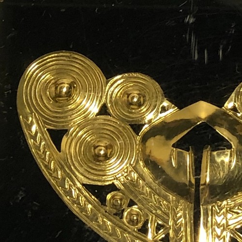 LUCITE Pre-COLUMBIAN Replica GOLD PENDANT NOSE RING MEDAL FILIGREE Goldsmith - Picture 16 of 18