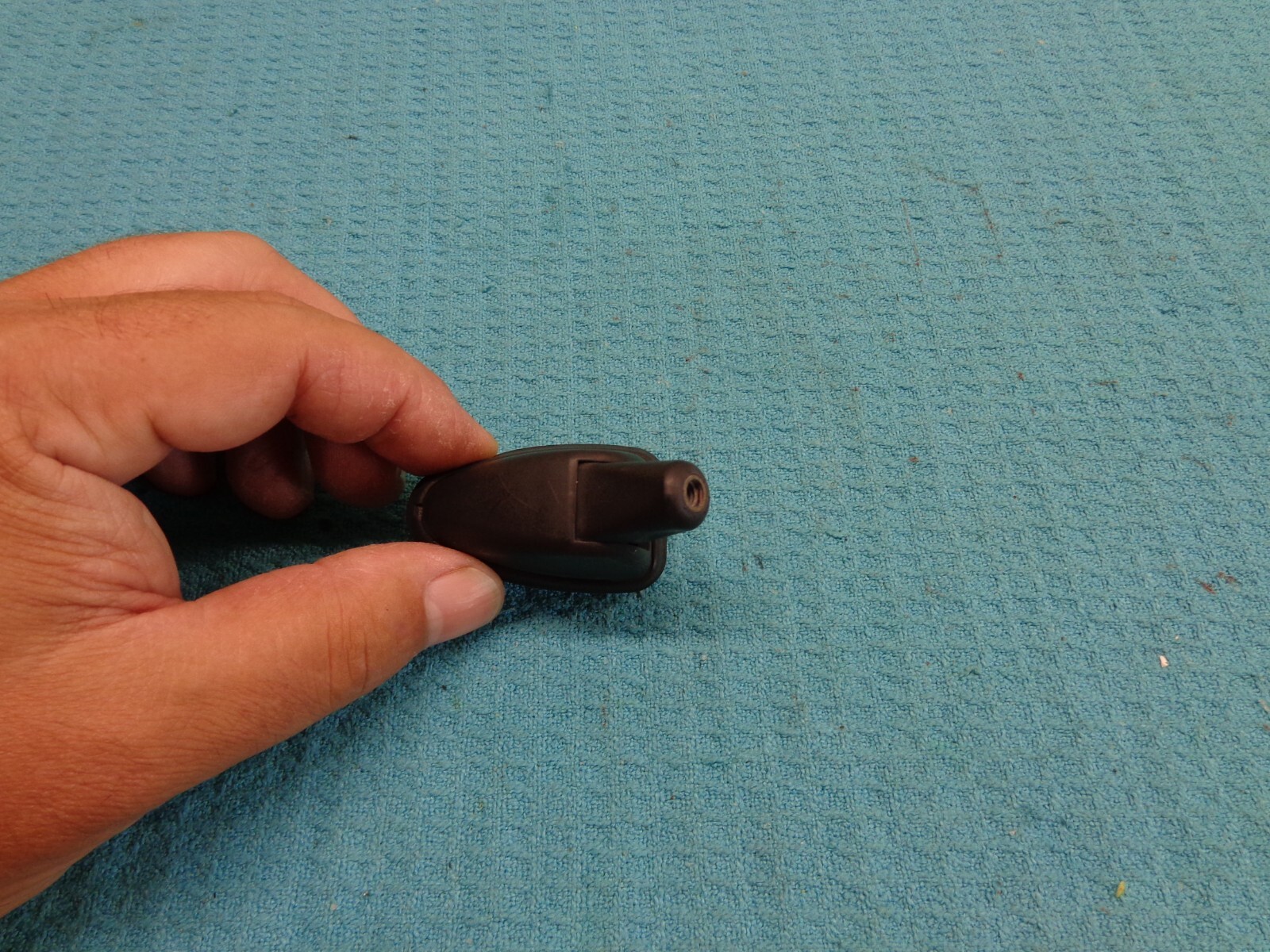 Mitsubishi OEM 2014 Mirage-radio Antenna Base 8723A334 for sale 