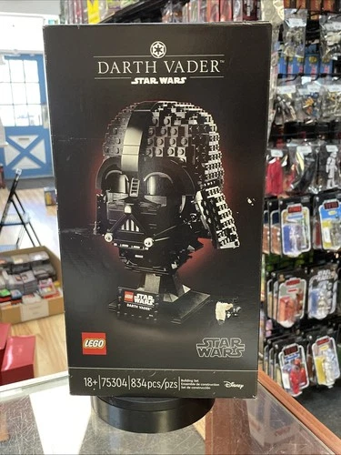 Darth Vader Building Set 75304 (Disney Star Wars, Lego) SEALED