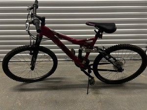 Mongoose R5615WM 26in Pink/Black Full Suspension MTB 18-Speed