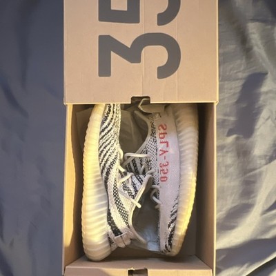adidas Yeezy Boost 350 V2 Zebra Low Top White Black CP9654 Kanye West Sneaker