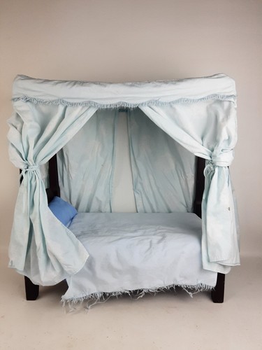 American Girl Doll Elizabeth's Wooden Tall Post Canopy Bed Retired READ - Picture 2 of 24