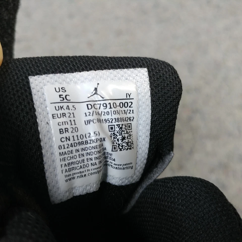 Nike Air Jordan Pro Fuerte Bebé Zapatos Talla 5C DC7910-002 Negro Entrenadores Foto 3 de 4