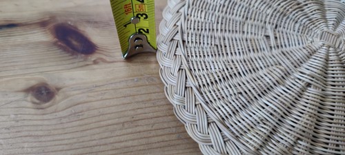 6 große runde geflochtene Rattan Raffia Tischsets - Vintage - 17 cm Durchmesser - Requisite/Dekor - Bild 5 von 15