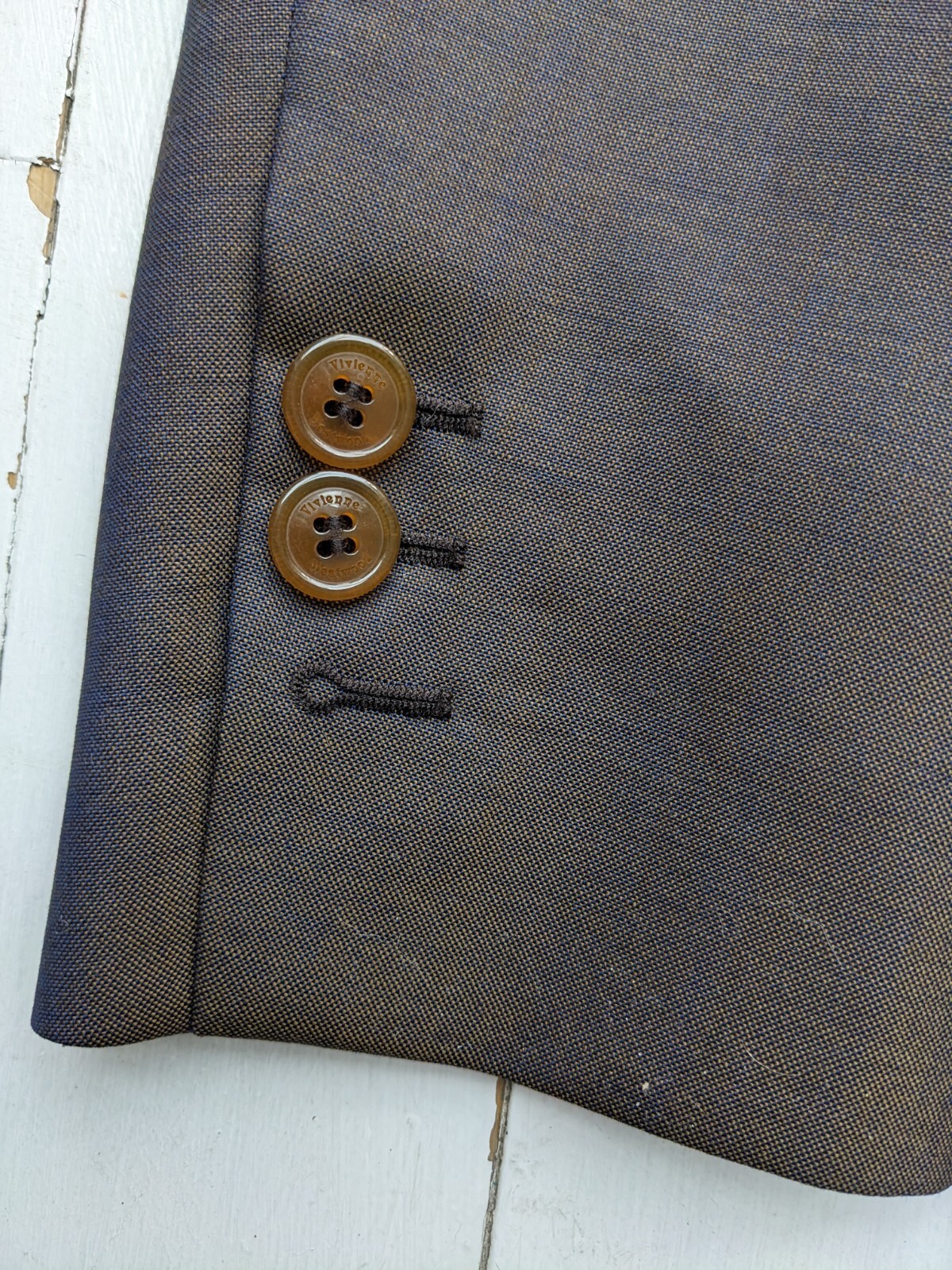 Picture 3 of 23