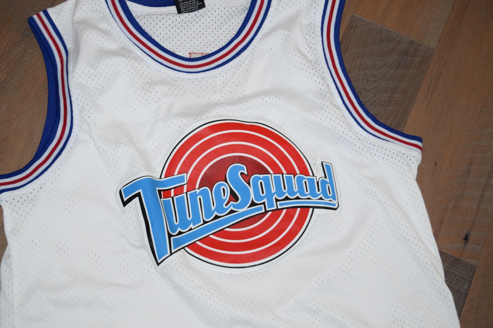 le maillot de basket de Michael Jordan dans Space Jam