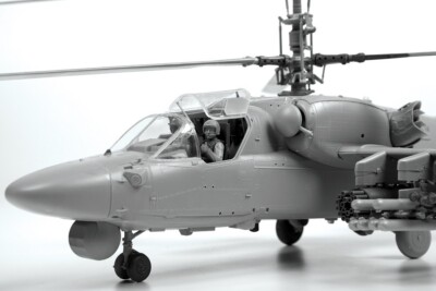 激レア Su34 Ka52 フライトタグ【直送】 Ka-52 'Alligator' Russian Combat Helicopter Zvezda 4830